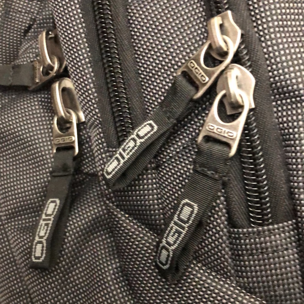 OGIO STRATAGEM BACKPACK  SIZE M - Picture 10 of 16